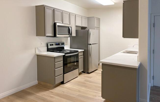2 beds, 2 baths, 937 sqft, $1,750