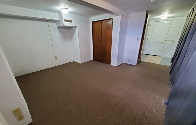 1 bed, 1.5 baths, $859