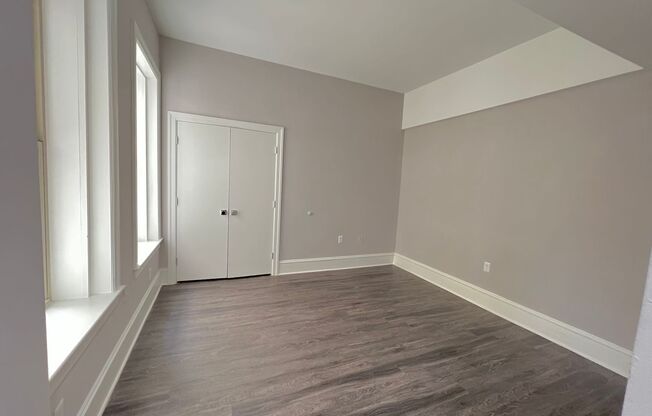 1 bed, 1 bath, 633 sqft, $1,530, Unit 706