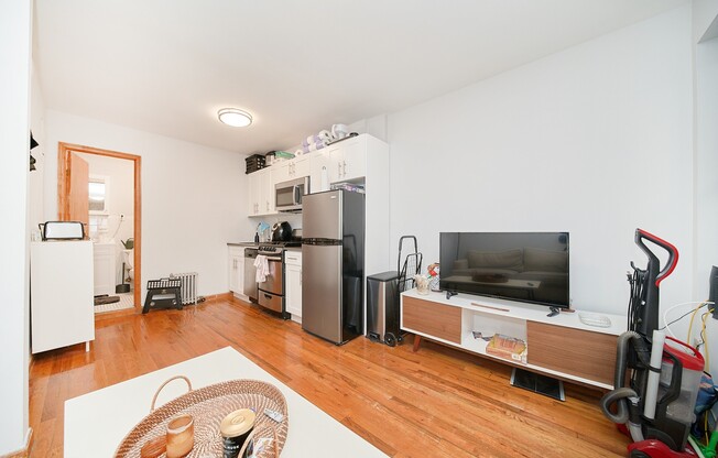 456 9 AVE