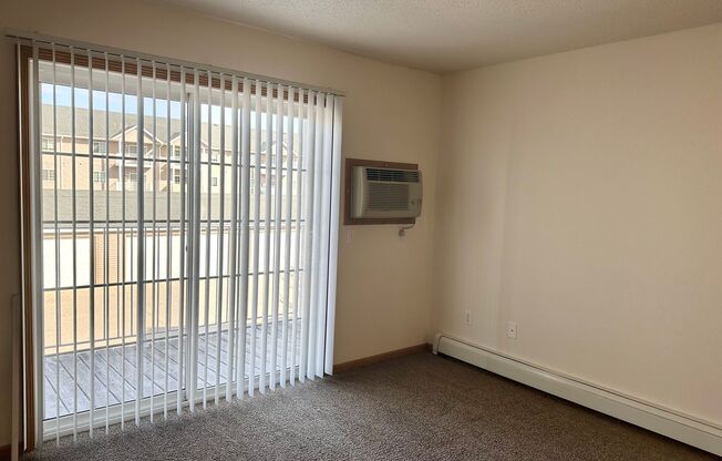 3 beds, 2 baths, 1,297 sqft, $1,250, Unit 302