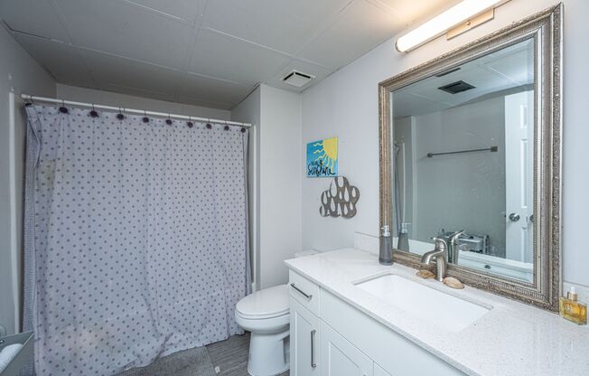 3 beds, 2 baths, 1,100 sqft, $2,850, Unit 112