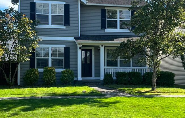 Beautiful 4 bed 2.5 bath rental Renton!