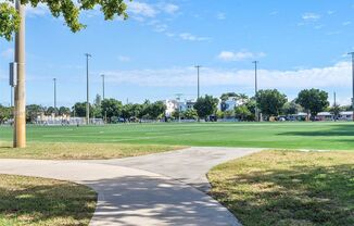 630 NE 12TH AVE FORT LAUDERDALE, FL 33304