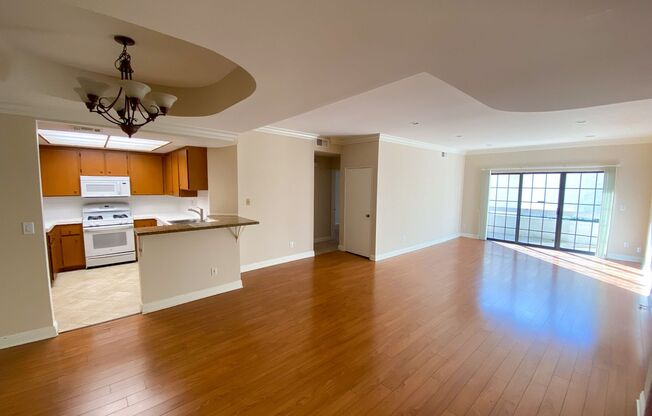 2 beds, 2 baths, 1,300 sqft, $2,474.08, Unit 101