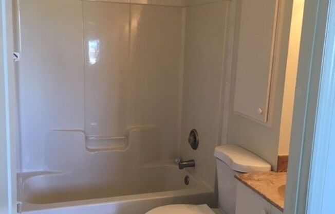 4023-4029 Skyline Blvd