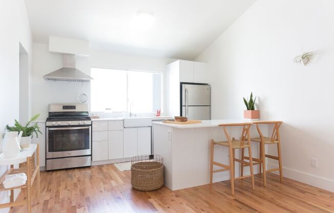 2703 BELLEVUE AVE.