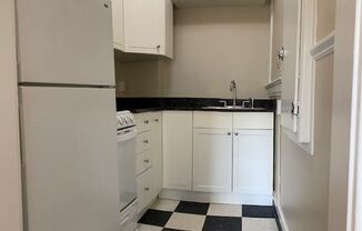 1 bed, 1 bath, 440 sqft, $1,395, Unit 102