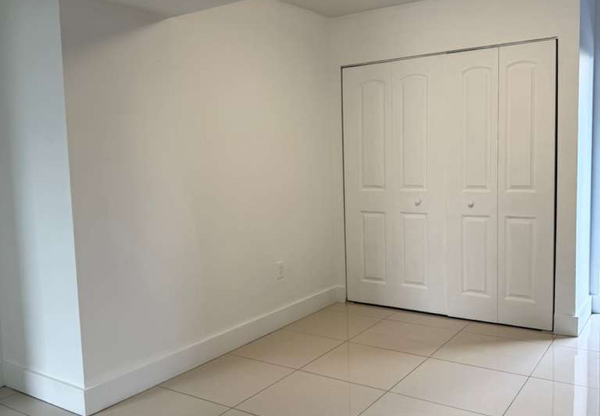 9460 Fontainebleau Blvd