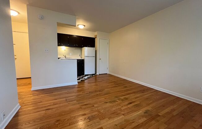 1579 Farwell