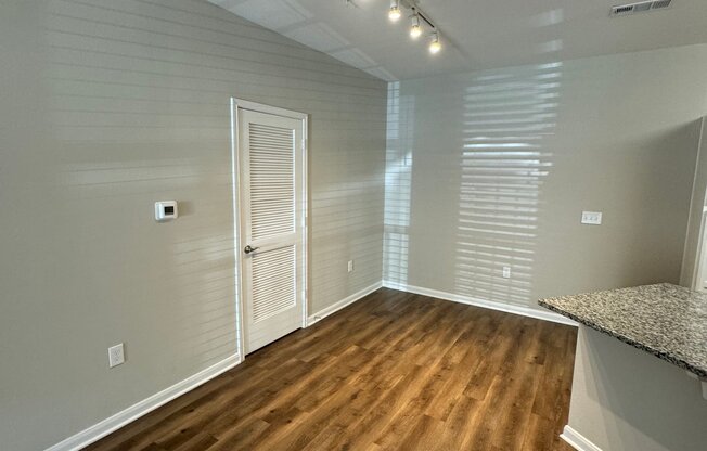 450 HOUSTON RDG DR