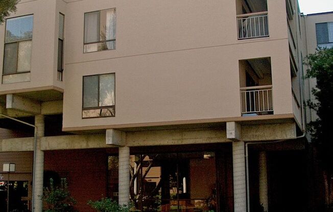 310 N. Civic Dr. #301, Walnut Creek - Keys Resort Living