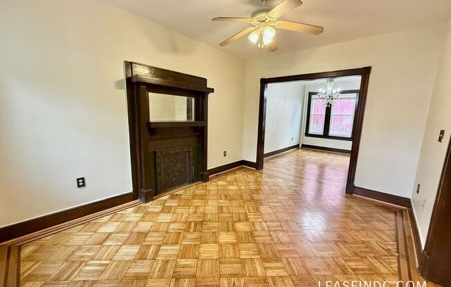 1937 1 ST NE