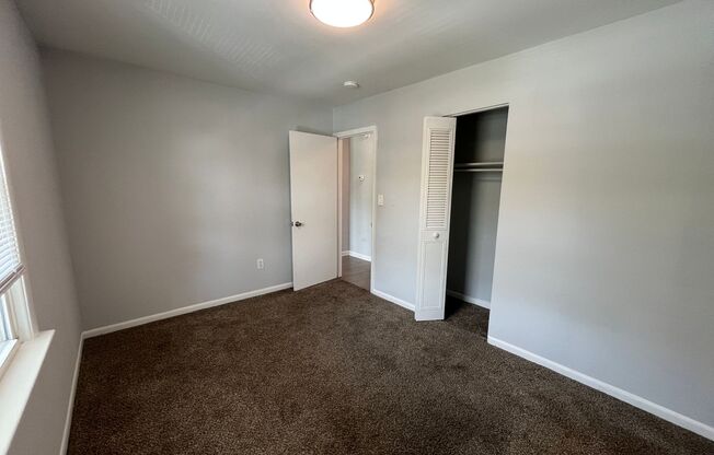 2 beds, 1 bath, 800 sqft, $899, Unit 108