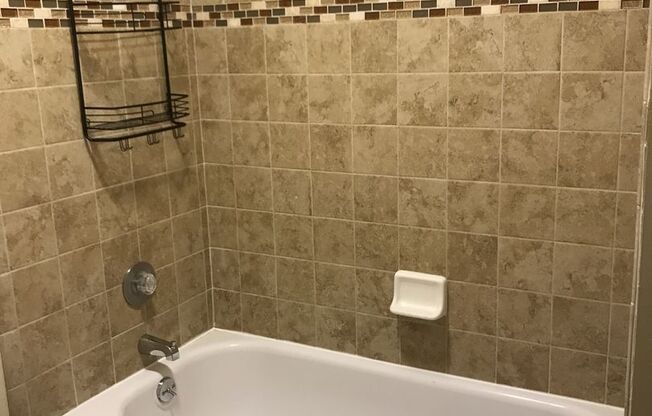 1 bed, 1 bath, 760 sqft, $1,725, Unit 615