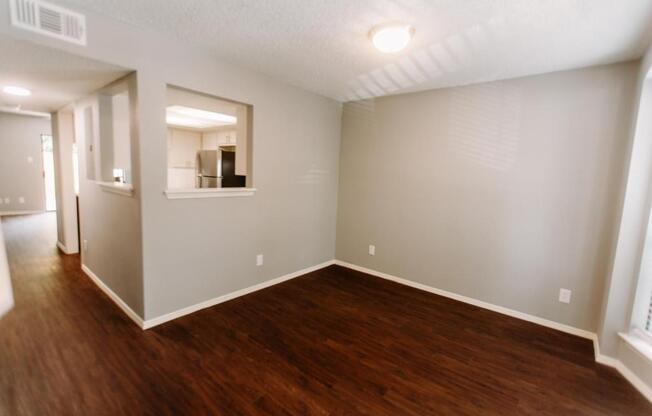 3110 C WHISPER OAKS LN