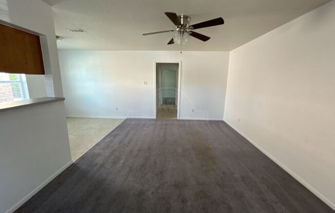 2 beds, 1 bath, $750