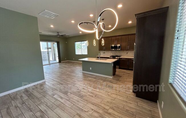 15965 N 74 LN