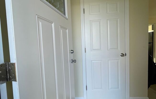 2 beds, 1 bath, 945 sqft, $1,500, Unit 088