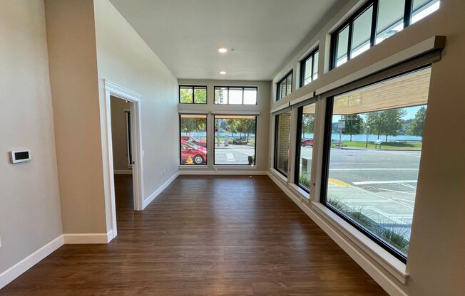 2 beds, 1 bath, 644 sqft, $2,450, Unit 434-434