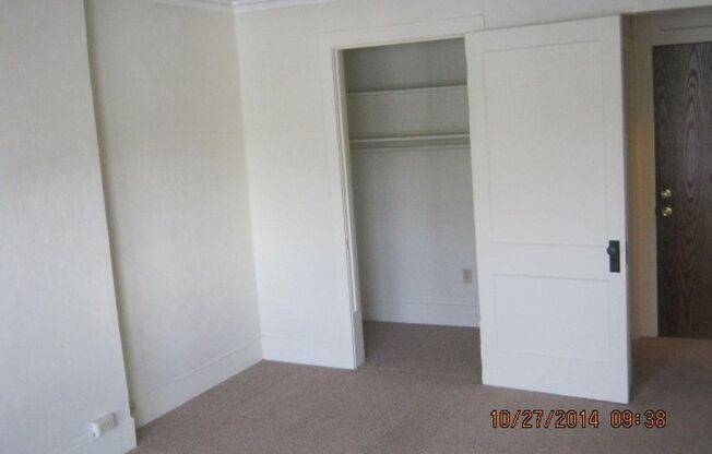 Studio, 1 bath, 400 sqft, $1,025, Unit 114