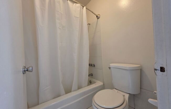 1 bed, 1 bath, $1,195, Unit 308