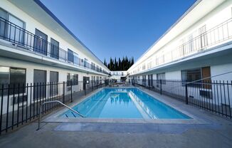 Studio, 1 bath, 475 sqft, $1,595, Unit 06