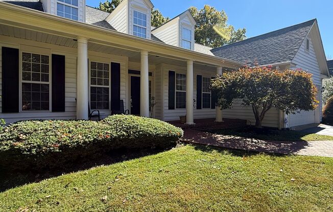 935 Charter Oaks Drive - Spacious 5-Bedroom Home in the Dunlora Community!
