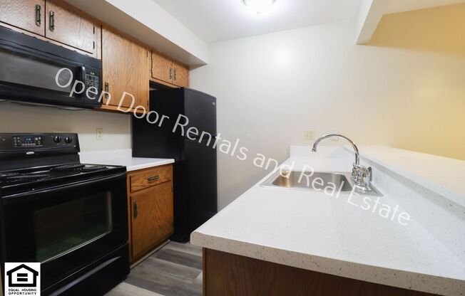 2 beds, 1 bath, 1,150 sqft, $1,100, Unit Unit 220