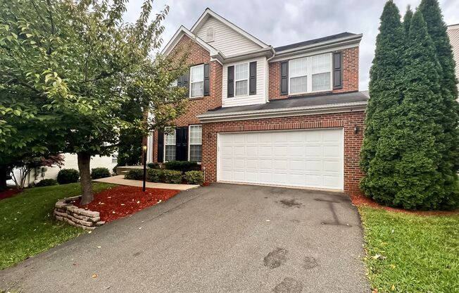 Stunning 4 Bedroom 3.5 Bathroom Colonial In Popular Blooms Mill Community