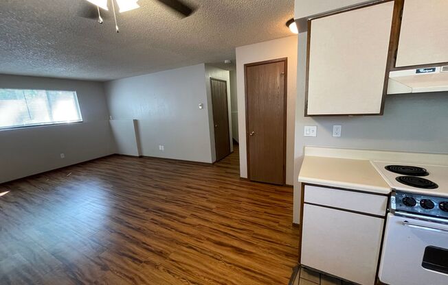 1 bed, 1 bath, 720 sqft, $1,045, Unit 1204