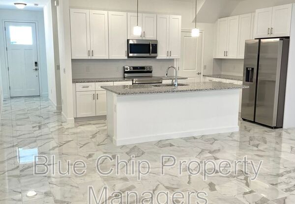 12101 VIA CASELLI DR