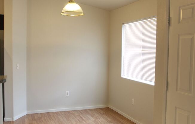 2 beds, 2 baths, $1,350, Unit # 2103