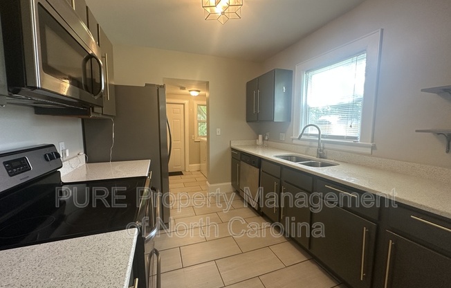 3 beds, 1 bath, 1,286 sqft, $1,695