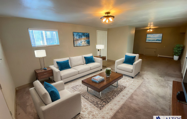 162-176 S Ingalls St