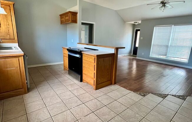 3 beds, 2 baths, $2,000