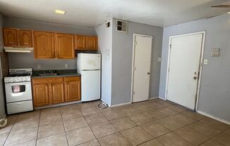 Studio, 1 bath, 495 sqft, $675, Unit Unit 16