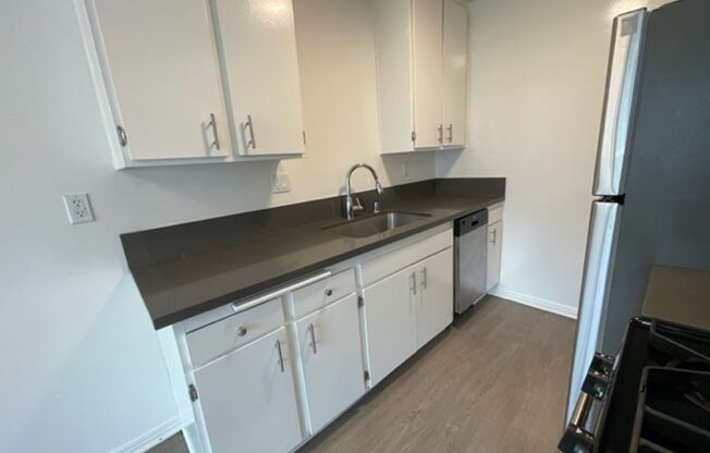 2 beds, 2 baths, $2,395, Unit 217