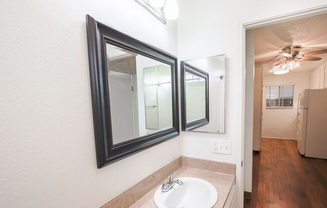 1 bed, 1 bath, 560 sqft, $2,095, Unit 08-74