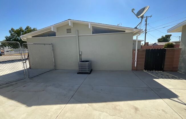 4 beds, 2 baths, $3,995