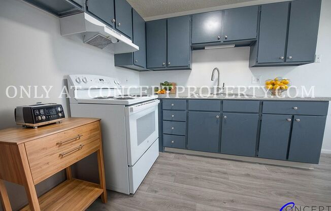 2 beds, 1 bath, 840 sqft, $1,099, Unit 40