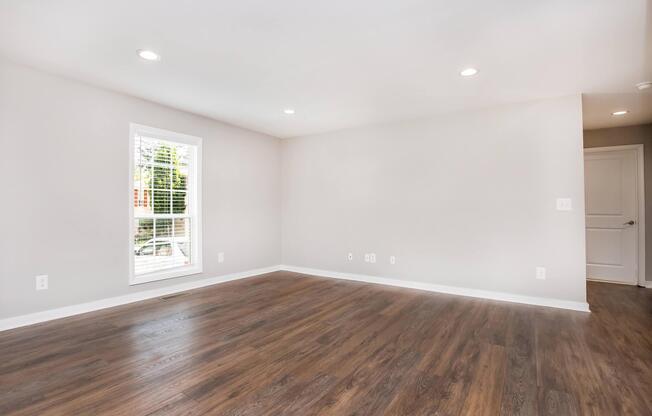 Home - Riva Apartments - Dunwoody, GA