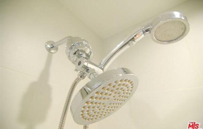 2 beds, 2.5 baths, 1,720 sqft, $5,500, Unit 2406