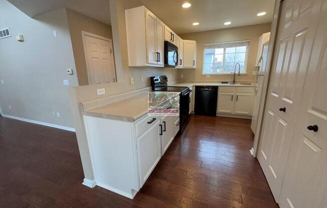 11704 BLACK MAPLE LN