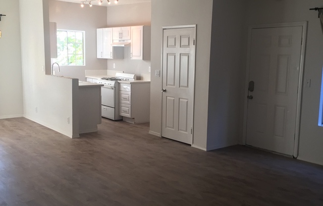 15759 Vanowen Street