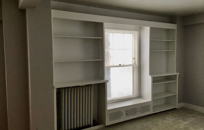 2 beds, 1 bath, 962 sqft, $1,525, Unit 1K