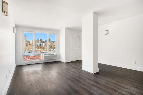 2 beds, 2 baths, 1,012 sqft, $3,139, Unit 1D
