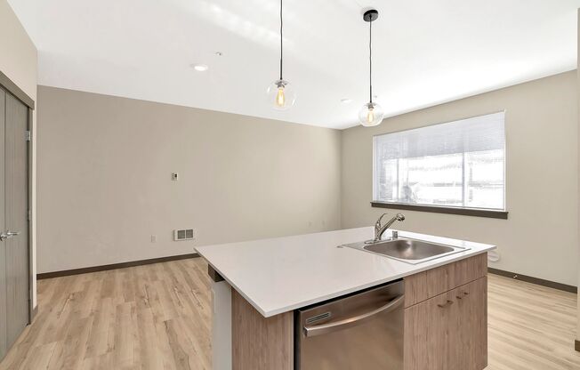 1 bed, 1 bath, 625 sqft, $1,800, Unit 101