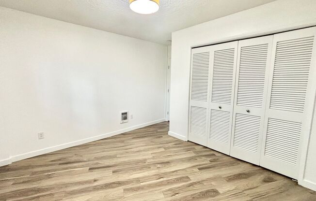 1 bed, 1 bath, 465 sqft, $1,325, Unit 111