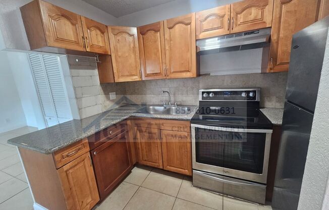 2 beds, 1 bath, 827 sqft, $1,950, Unit 635